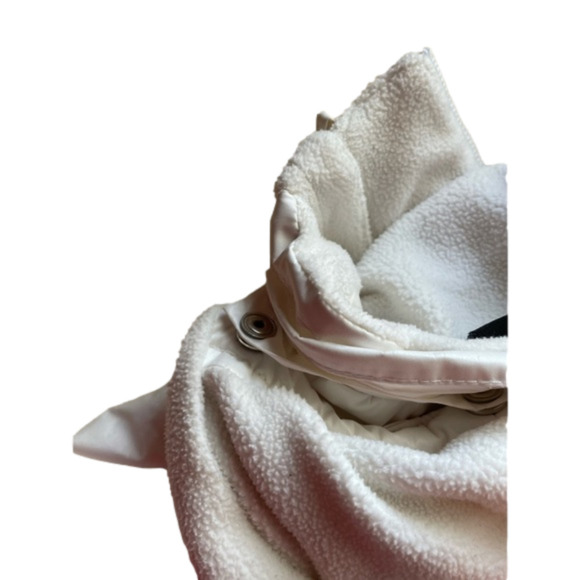 Baby snow suit etirel penguin removible hood - Picture 4 of 6